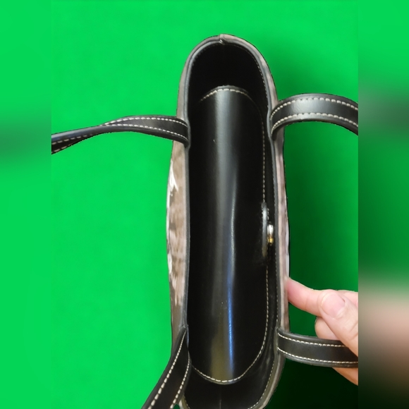 WIZARD OF OZ RARE RHINESTONE ACCENT SHOULDER BAG - Picture 2 of 12